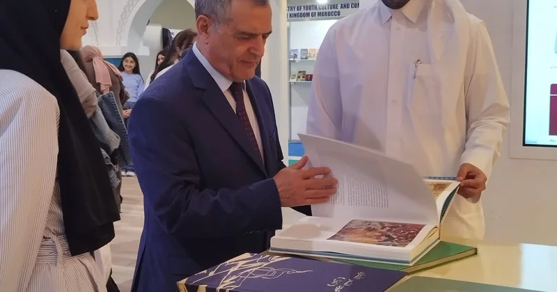 Doha Beynəlxalq Kitab Sərgisinin müdiri Jassim Əhməd Əl Buainain milli Kitabxananın fonduna kitab hədiyyə edib