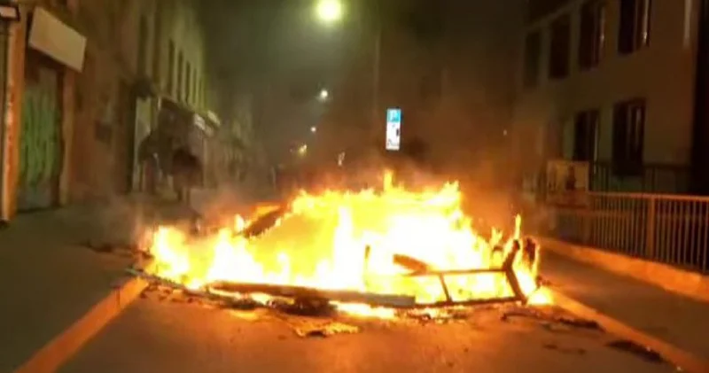 Протестующие покинули площадь Орбелиани в Тбилиси ФОТО