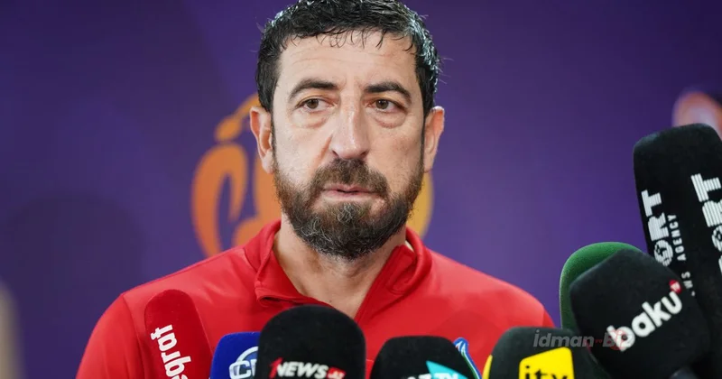 Millinin baş məşqçisi: “Futbolçularımız Rusiya ilə oyunda xarakter göstərdilər”
