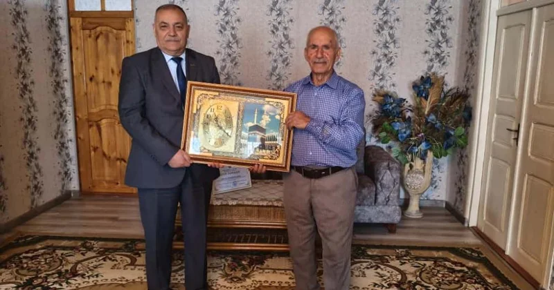 YAP Tərtər rayon təşkilatı partiya veteranının 80 illik yubileyi münasibətilə ziyarət etmişdir