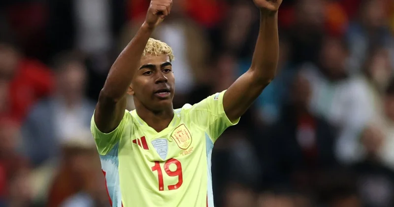 İspaniya Futbol Federasiyası Yamalın zədəsi ilə bağlı açıqlama yayıb