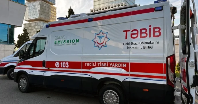 Abşeronda binada partlayış baş verib: Xəsarət alan var VİDEO