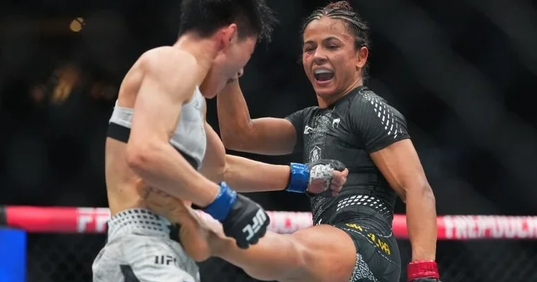 Natalia Silva UFC 332 də çempion oldu, tarixi nokaut rekordu qeydə alındı VİDEO