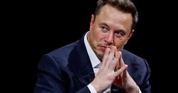 Mask da çağırış etdi: Super intellekt daha yaxşıdır...