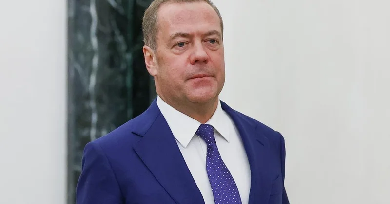Медведев: России нужна победа над Западом, использующим Украину как таран