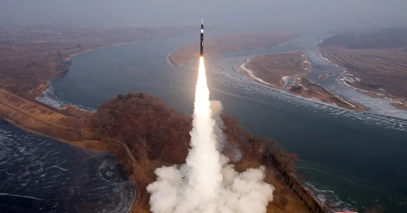 Şimali Koreyanın hipersəs raketi 1000 kilometr məsafədəki hədəfi vurub