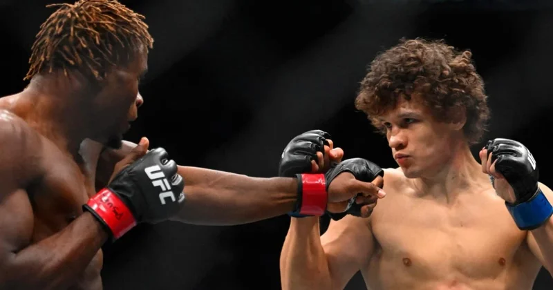 UFC 332 də bonus yağışı: 10 döyüşçüyə əlavə mükafat verildi