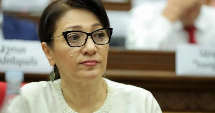 Erməni deputat Bakıya gəlmək istəyir