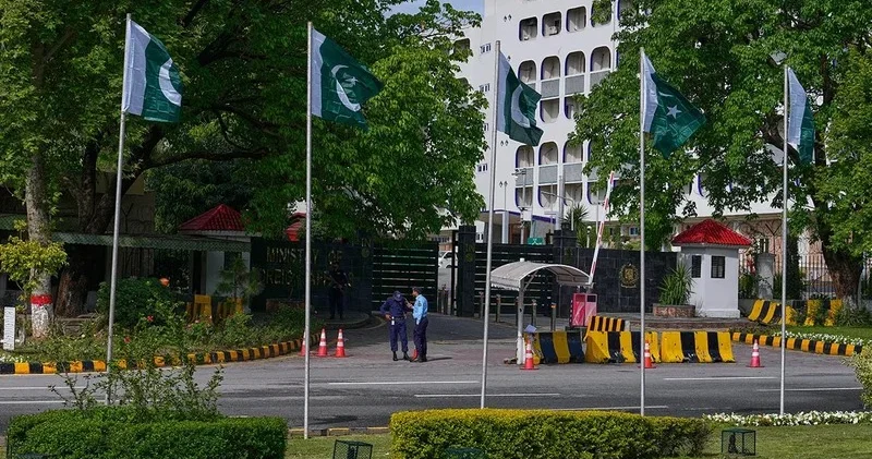 Hindistan və Pakistan sərhəd insidentinə görə diplomatları çağırıb