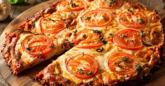 Gəncədə yeniyetmələr pizzadan zəhərləndi