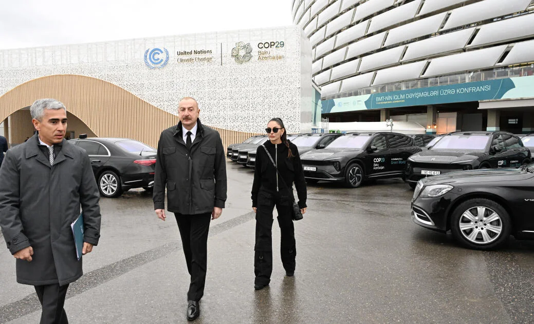 İlham Əliyev və Mehriban Əliyeva Bakı Olimpiya Stadionunun ərazisində COP29la bağlı yaradılan şəraitlə tanış olublar FOTO