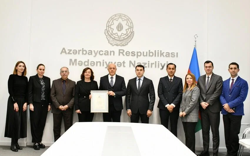 Mədəniyyət Nazirliyində Xalq artisti Yalçın Adıgözəlovla görüş oldu Fotolar