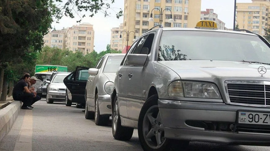 Proqramdakı maşının yerinə başqa taksi gəlir 20 min cəriməsi var KONKRET