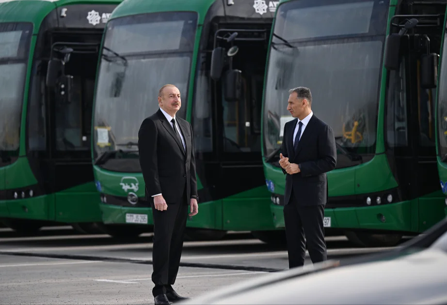 Prezident İlham Əliyev Zığ Elektrik Avtobus Parkının fəaliyyəti ilə tanış olub YENİLƏNİB VİDEO AZƏRTAC