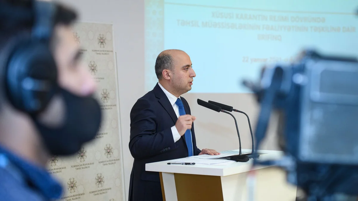 Nazir regional idarə müdirlərini dəyişib Qalmaqallı müdirə isə Bakı təhsilində yeni vəzifə verildi (Yenilənib)