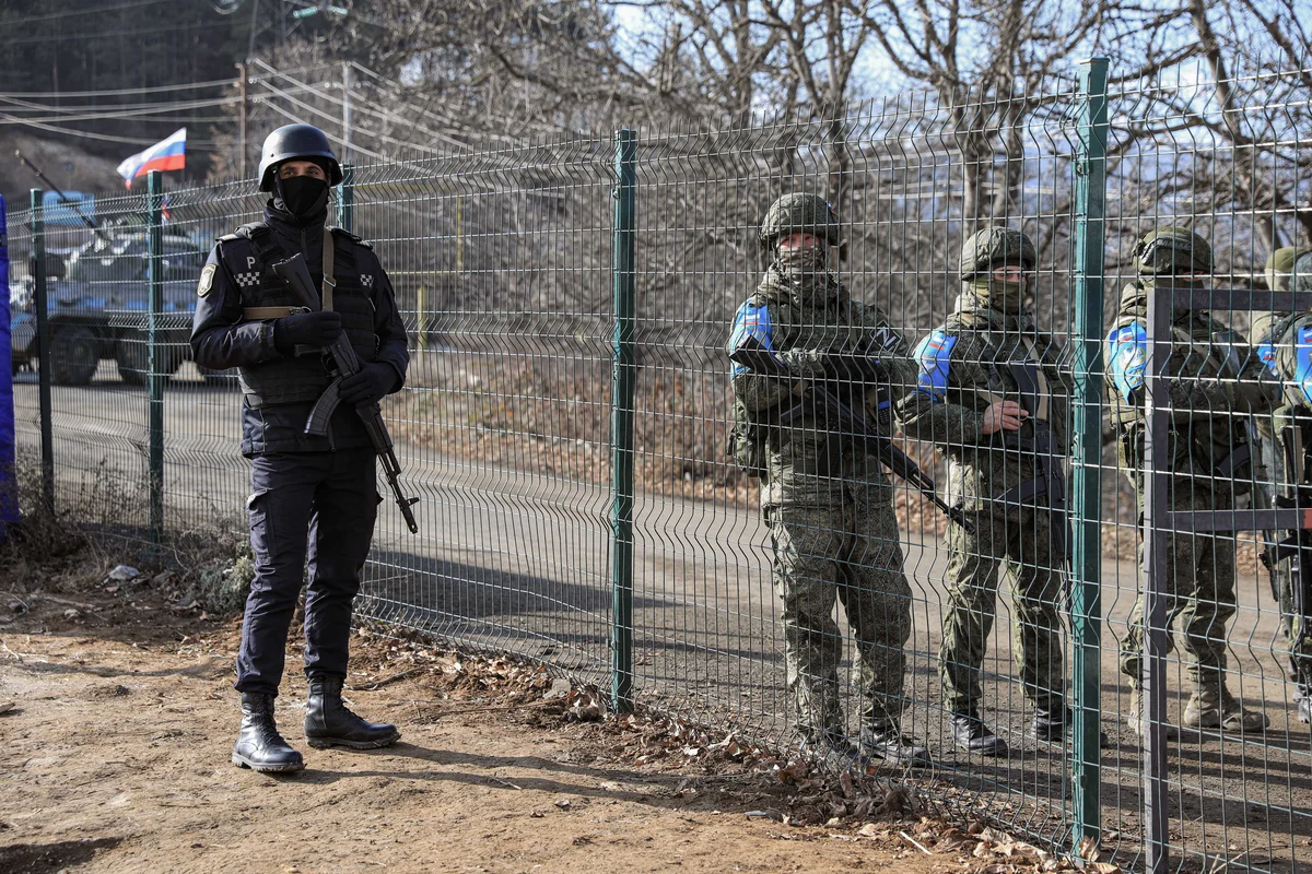 Laçın Xankəndi yolunda xidmət aparan Azərbaycan polisi FOTOLAR Azərbaycanda özəl xəbərlər, araşdırmalar, təhlillər və müsahibələrin tək ünvanı