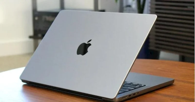 “Apple” “iPhone” prosessoru ilə münasib “MacBook” hazırlayır − “Bloomberg”