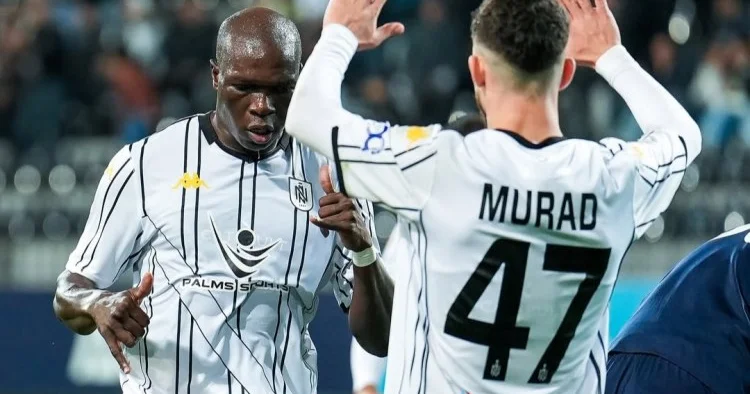 Abubakar klubun bazasından çıxmır istirahət saatında da məşq edir