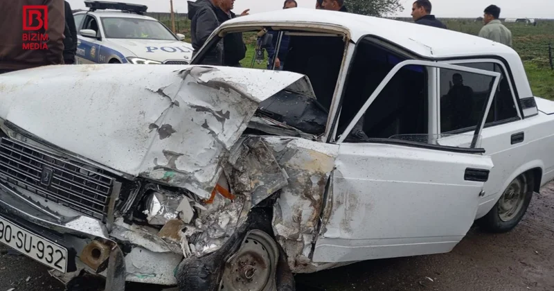 Cəlilabadda ağır yol qəza: Sürücü yaralandı, at tələf oldu FOTO