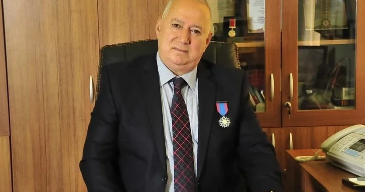 Директор Физулинского драмтеатра Вагиф Велиев пошел на поправку, врачи отпустили его домой