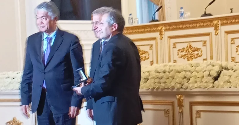 TÜRKSOY Faiq Ələkbərliyə medal verdi FOTO