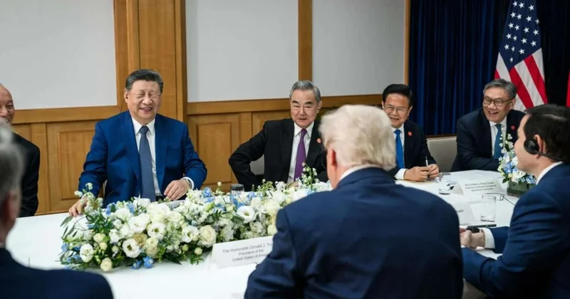 Cinpinin qeyri adi fotoları yayıldı Çin liderin gülümsəməsi diqqət çəkdi