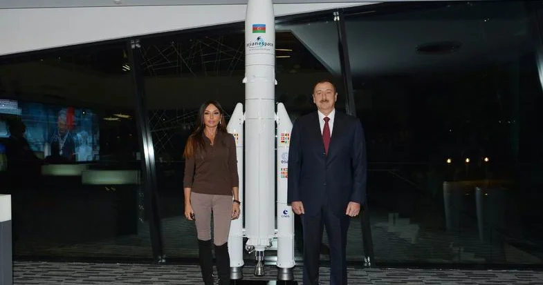 Dünya kosmik ailəsinin layiqli üzvü