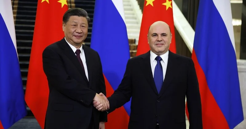 Pekin görüşü: Mişustin və Si Cinpin danışıqlara başladı