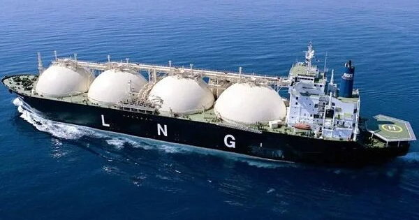 Qlobal LNG bazarı yenidən bölüşdürülür