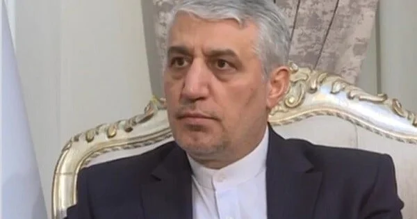 1992 ci ildə Heydər Əliyevin İrana səfəri zamanı... Səfir