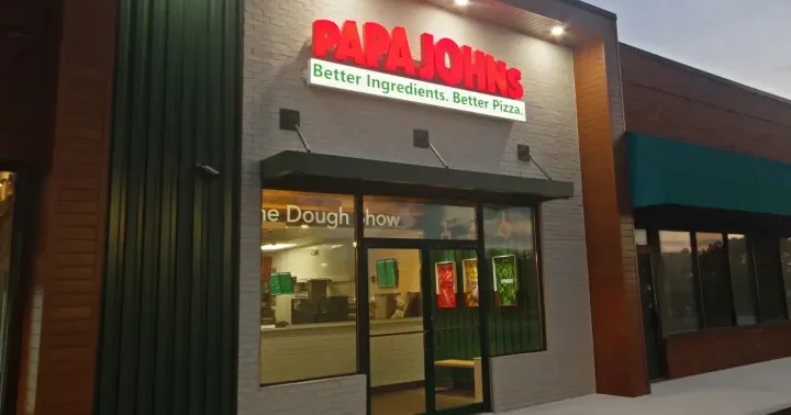 “Papa John’s” səhmləri 20% ə yaxın ucuzlaşıb Apollo şirkəti şəbəkəni almaqdan imtina edib