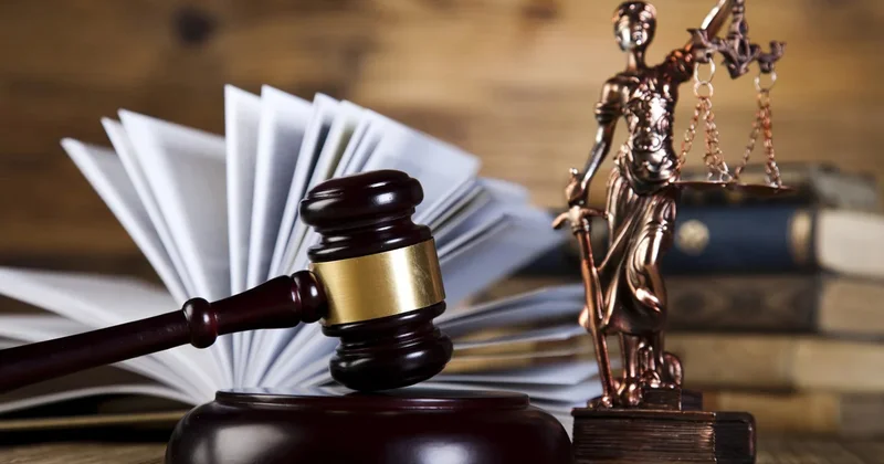 Троим чиновникам взяточникам вынесли приговор