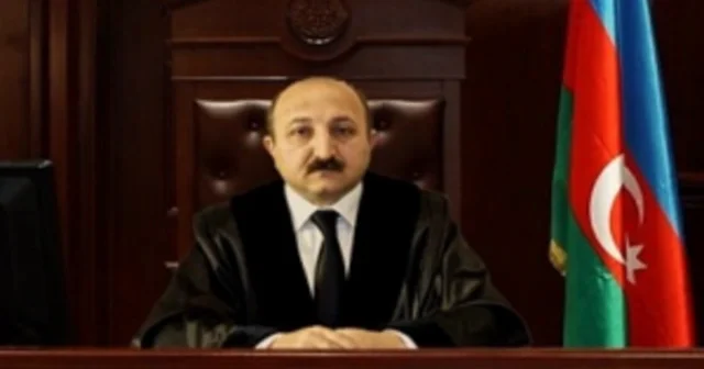 Hakim son hökmünü oxudu Təqaüdə göndərilir