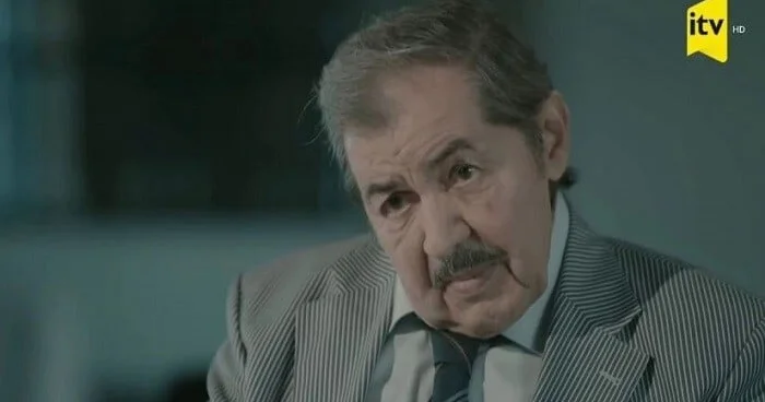 Sabiq nazir efirdə bunu deyib kövrəldi, gözləri doldu Video