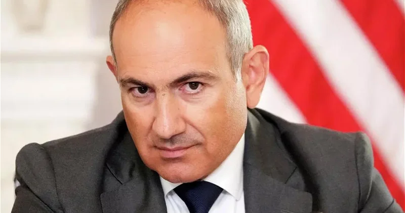 Пашинян отказался комментировать заявление Ильхама Алиева об озере Севан