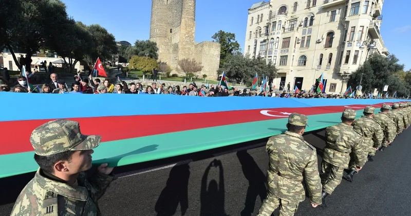 В городах Азербайджана пройдут торжественные шествия военнослужащих Minval Politika