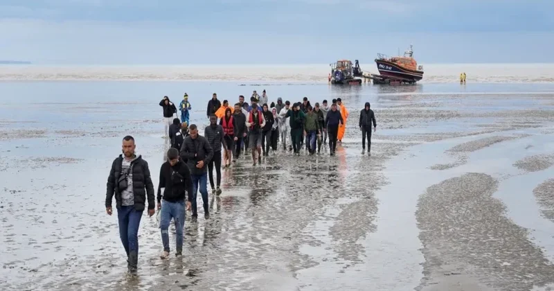 Britaniyada sığınacaq müraciətlərinin sayı üzrə antirekord qeydə alınıb