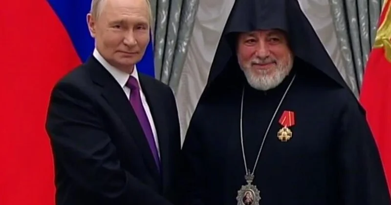 Путин наградил архиепископа Езраса, называемого Пашиняном агентом КГБ Minval Politika