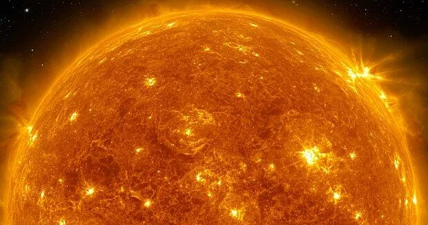 На Солнце зафиксировали вспышку предпоследнего класса мощности