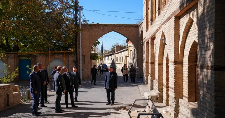 Рамин Мамедов посетил мечети Джума и Сяршехер в Нахчыванской Автономной Республике