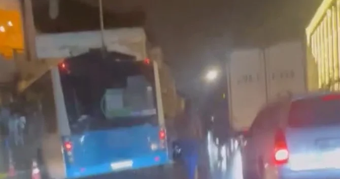Bakıda avtobus zəncirvari qəzaya uğradı Çoxsaylı yaralı var