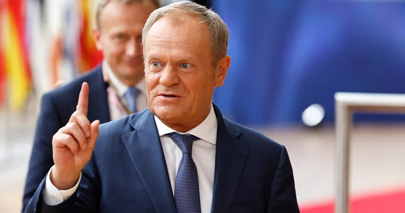 Tusk Polşaya hücum etmiş Rusiya PAU larının qalıqlarını göstərdi (VİDEO)