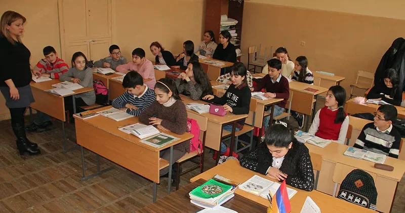 Ermənistanda türk dilinə kütləvi maraq var, müəllim çatışmır