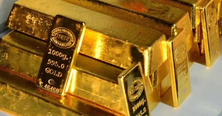 Qızılın qiyməti mühüm səviyyədən aşağı düşüb: Ucuzlşama davam edəcək?