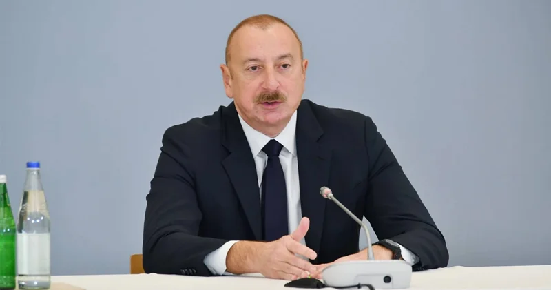 İlham Əliyevə təbrik məktubları gəlir