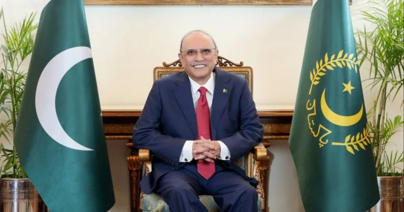 Pakistan Prezidenti Azərbaycan liderini TƏBRİK ETDİ