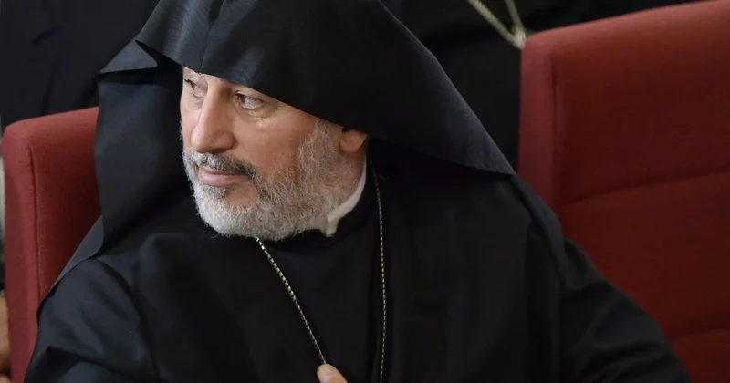 Putin Yeni Naxçıvan Yeparxiyası nın keşişinə orden verdi