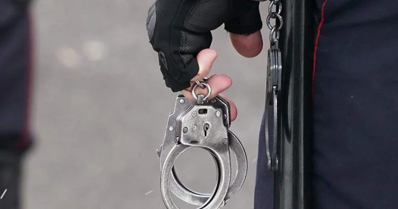 50 yaşlı kişi xaricdən gəlib 17 yaşlı qızı qaçırdı Video