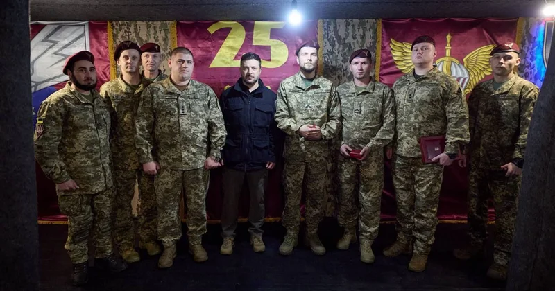 Зеленский встретился с героическими защитниками Покровска Minval Politika