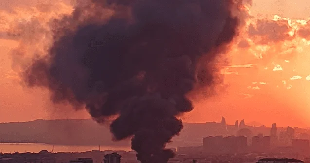 Neft emalı zavodu yanır